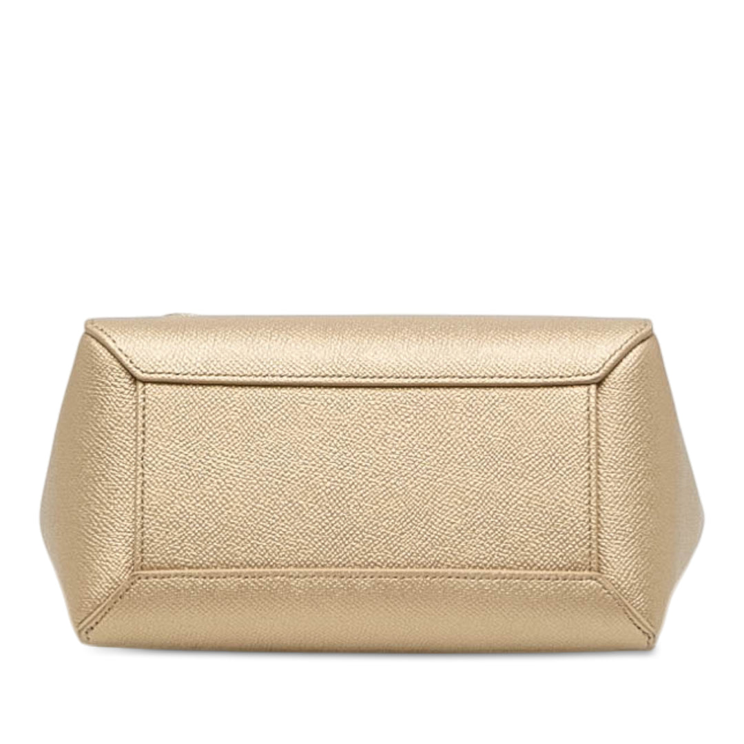 Celine grainé Sac ceinture Nano Cuir de veau grainé Doré – vue 3 – GABY PARIS