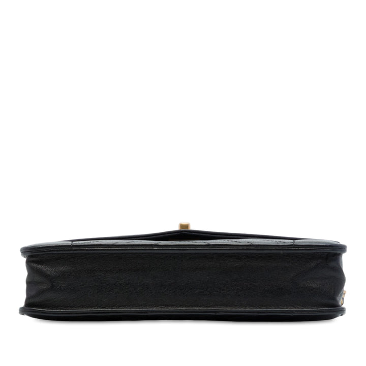 Reversed Chevron Wallet on Chain Cuir d'agneau Noir