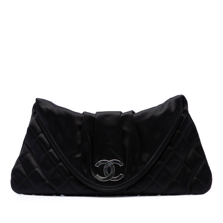 Chanel CC Matelassé Half Moon Pochette Petit Noir – vue principale – GABY PARIS