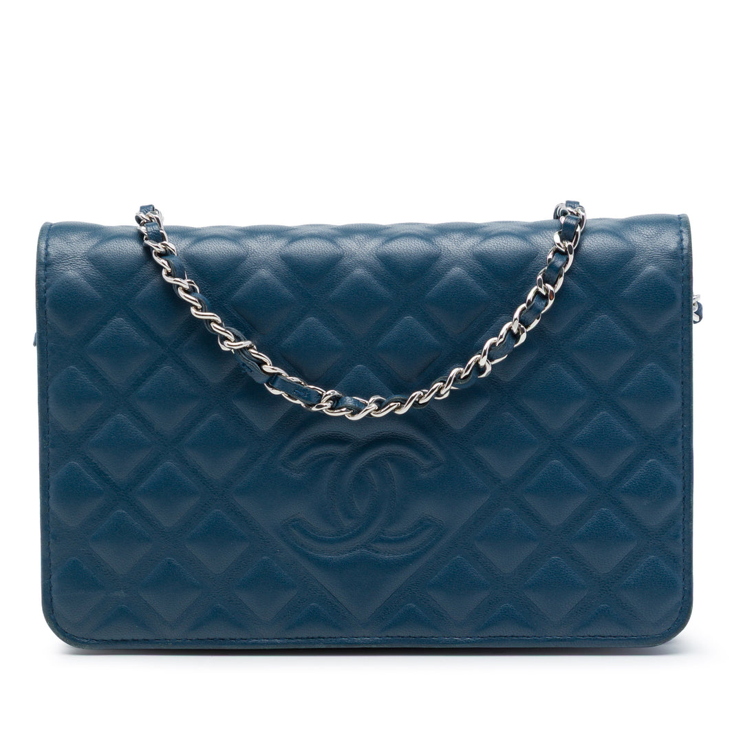 Chanel CC embossé Diamond Wallet on Chain Cuir d'agneau Bleu – vue principale – GABY PARIS