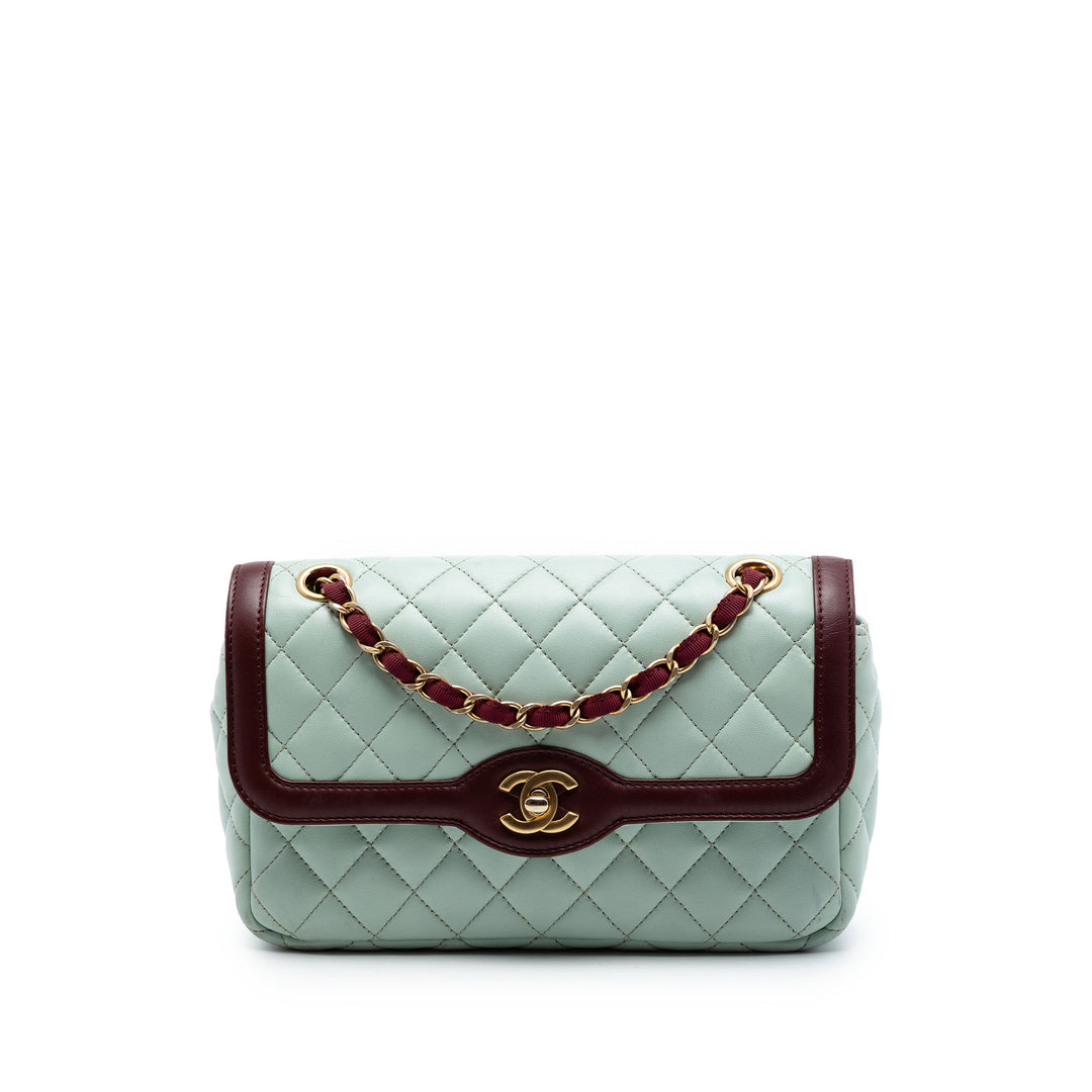 Chanel Matelassé Two Tone Day à rabat Petit Cuir d'agneau