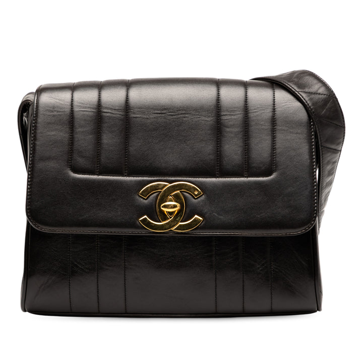 Chanel Vertical Quilt à rabat Cuir d'agneau
