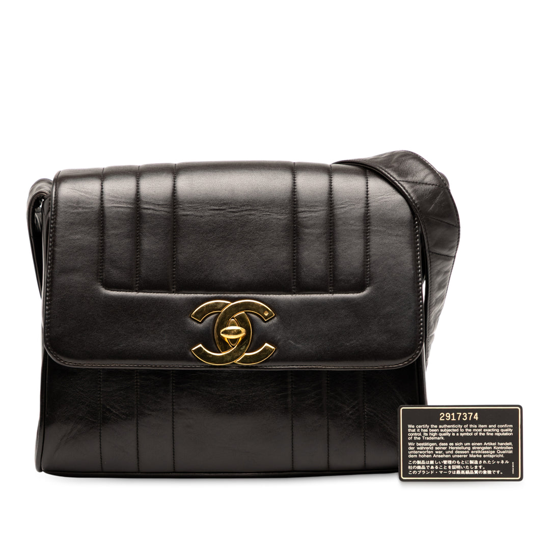 Chanel Vertical Quilt à rabat Cuir d'agneau