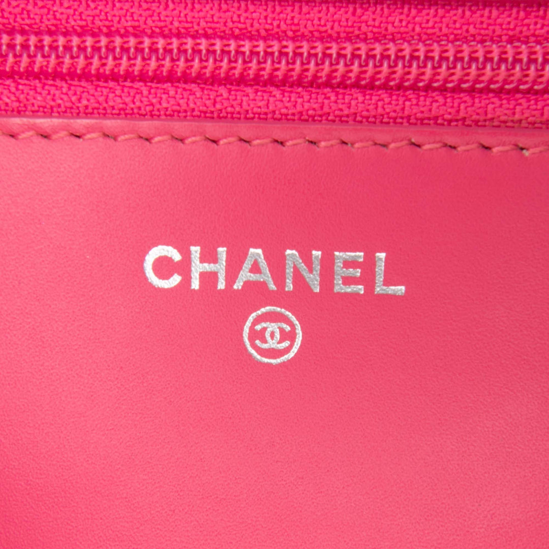 Bicolor Classic Patent Wallet On Chain Red - Gaby Paris