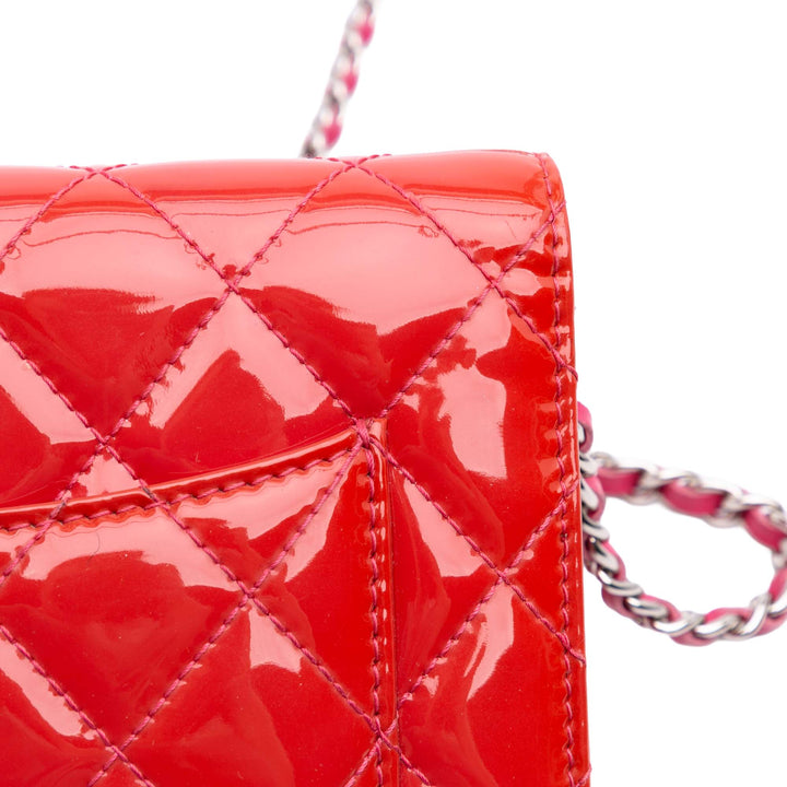 Bicolor Classic Patent Wallet On Chain Red - Gaby Paris