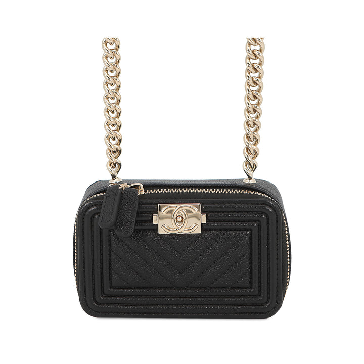 Chanel Chevron Boy Pochette avec chaîne Mini Cuir caviar Noir – vue principale – GABY PARIS