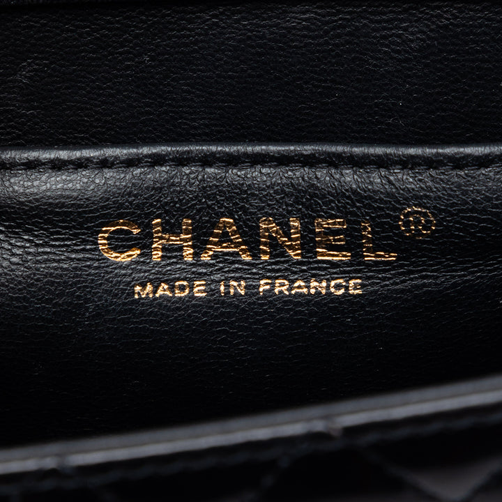 Chanel CC Matelassé Cuir verni Square à rabat