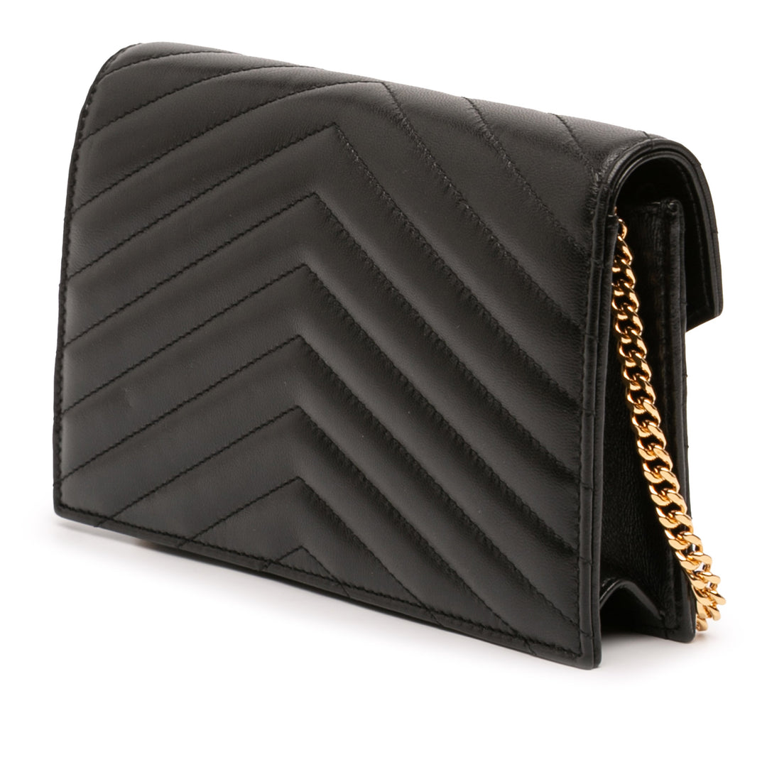 Saint Laurent Chevron Cuir Cassandre Envelope Chain Portefeuille