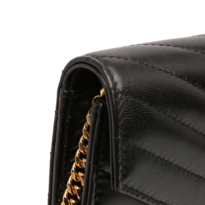 Saint Laurent Chevron Cuir Cassandre Envelope Chain Portefeuille