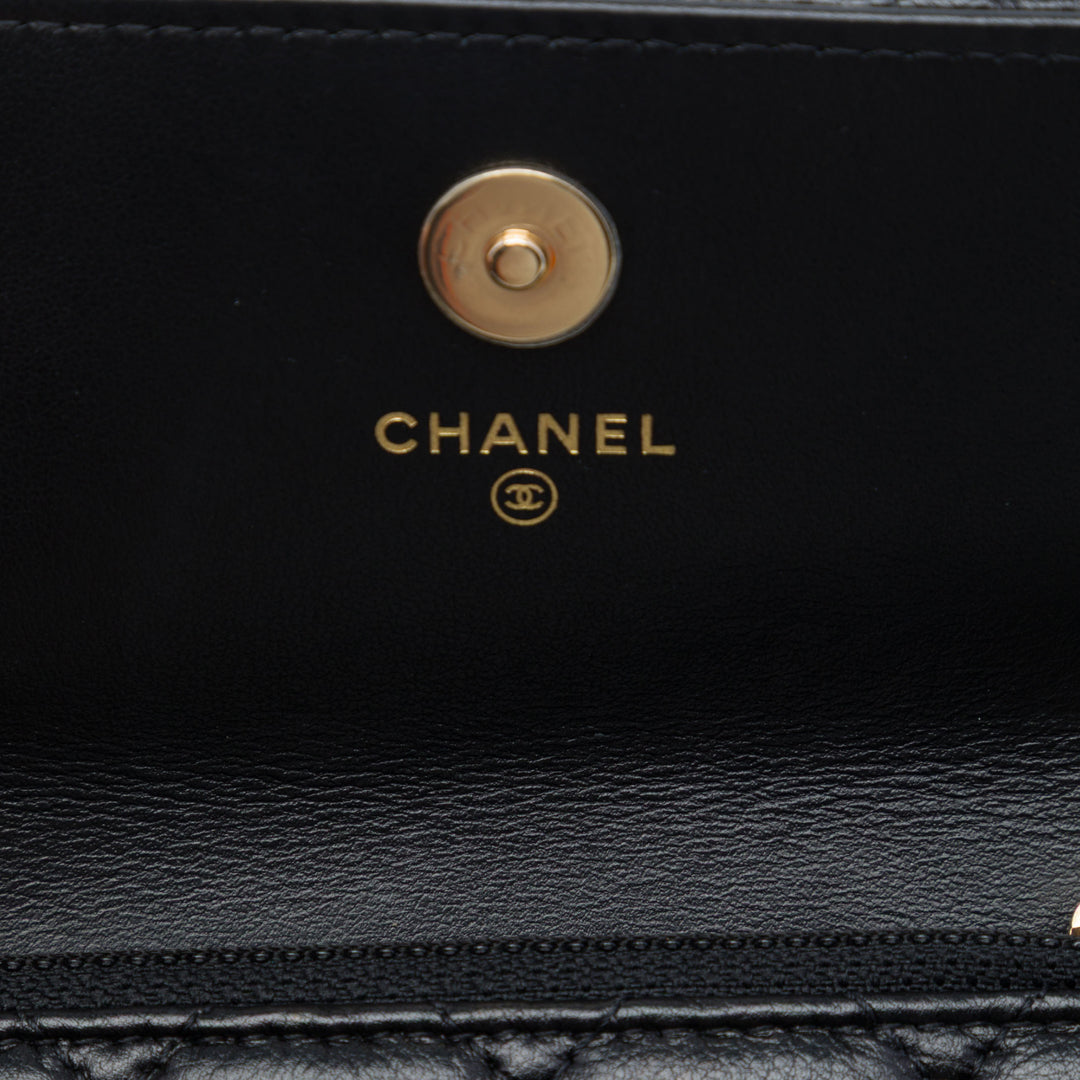 Chanel Matelassé Perles Pochette avec chaîne Maxi Cuir d'agneau Noir