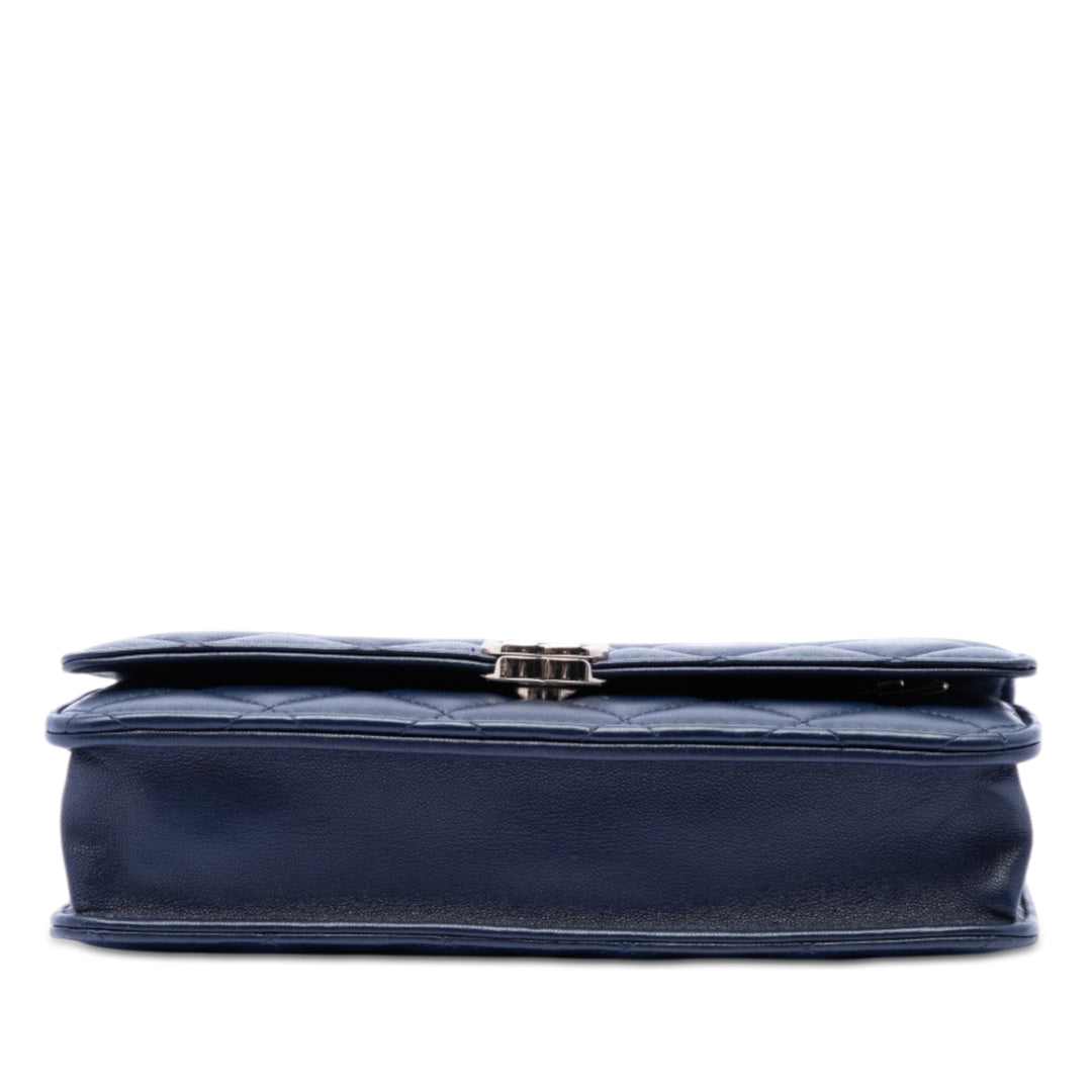 Chanel Mini Rectangular Cuir d’agneau Paris Le19M Charming anse supérieure à rabat