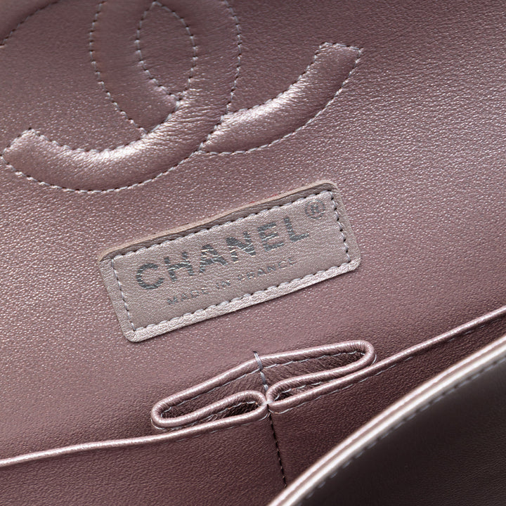 Chanel Medium Classic Metallic Cuir d’agneau Double rabat