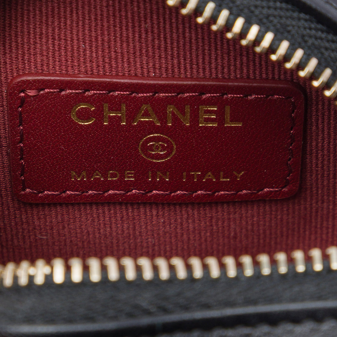 Chanel CC In Love Heart Zippé Arm Porte-monnaie Cuir d'agneau Noir – vue 5 – GABY PARIS