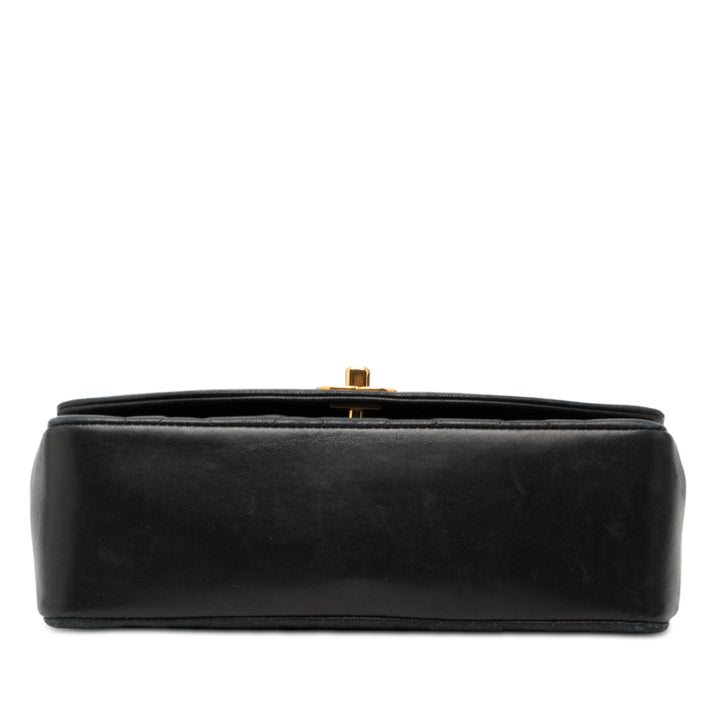 Chanel Small Cuir d’agneau Diana à rabat