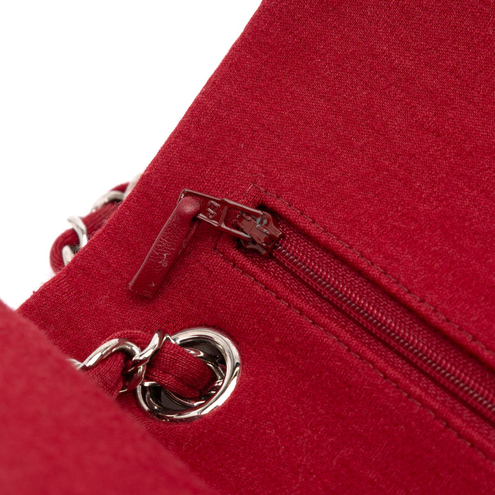 Chanel Medium Classic Jersey Double rabat Rouge – GABY PARIS Authentique