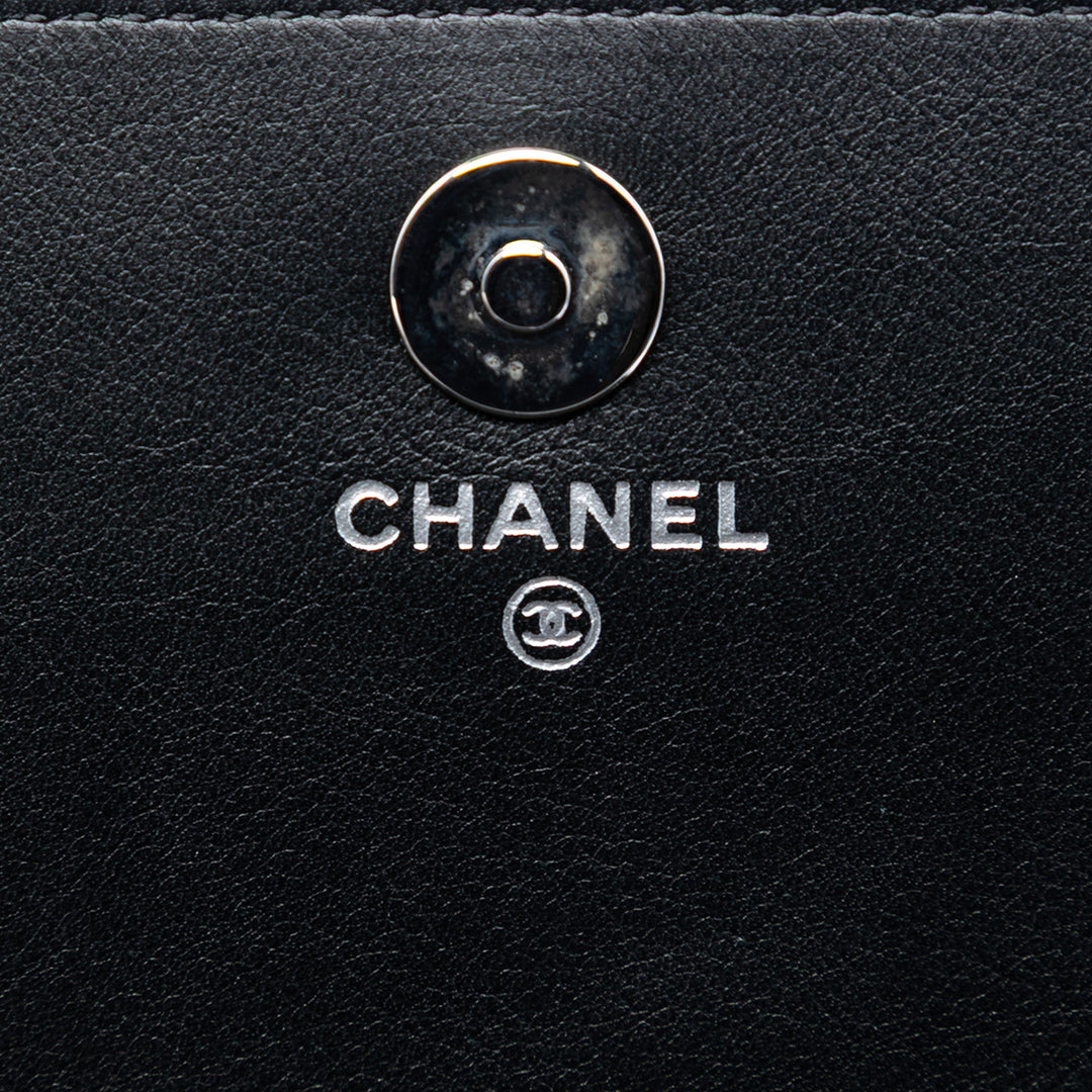 Chanel CC Cuir verni Strass Embellished Wallet on Chain