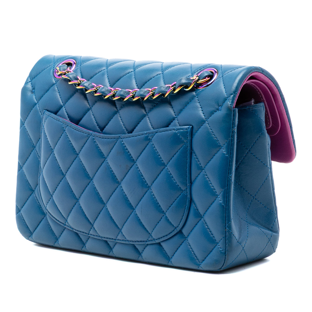 Chanel Small Classic Cuir d’agneau Rainbow Hardware Double rabat