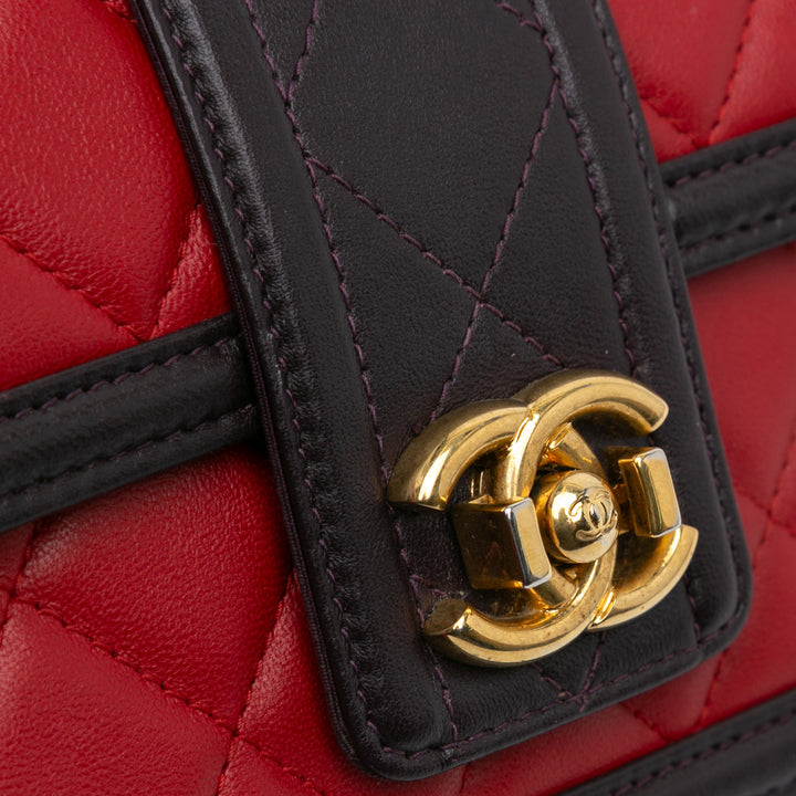 Lambskin Elegant CC Wallet On Chain Red - Gaby Paris