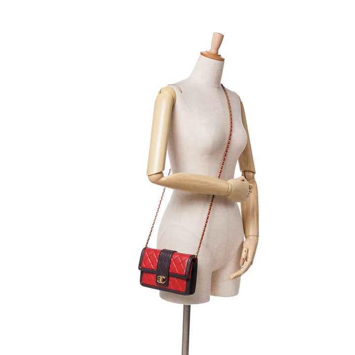 Lambskin Elegant CC Wallet On Chain Red - Gaby Paris
