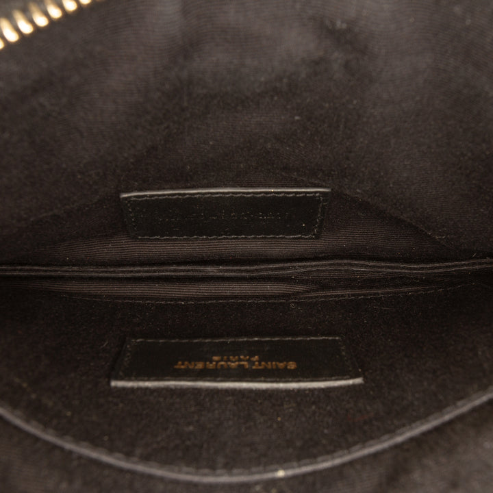 Saint Laurent Grain De Poudre Chevron Bill Pochette Monogram Noir – vue 4 – GABY PARIS