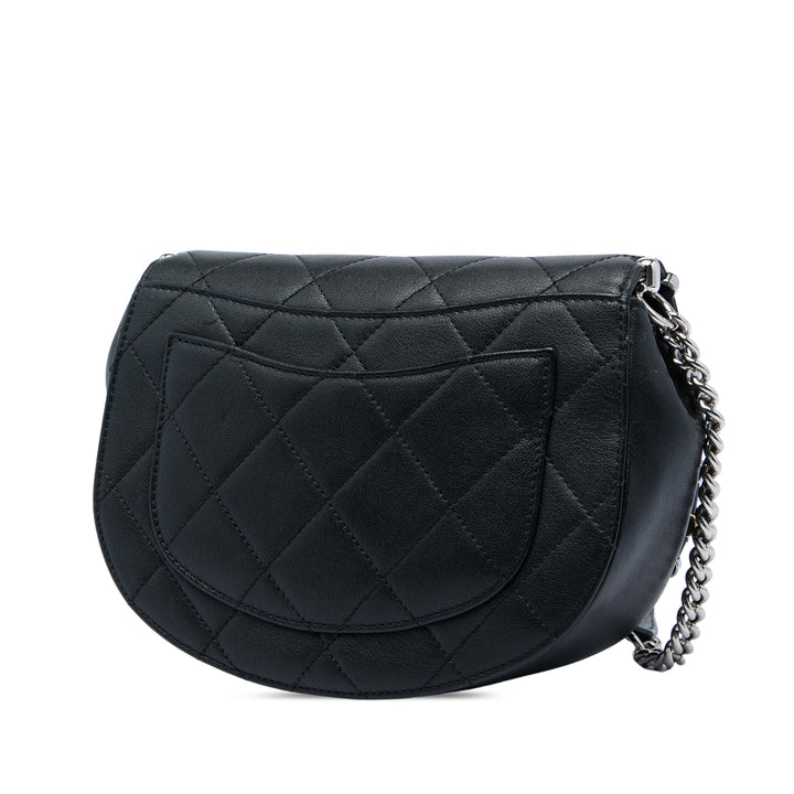 Chanel Small Matelassé Cuir d'agneau clouté Bubble à rabat