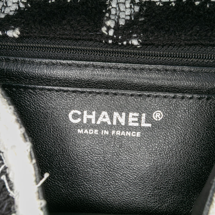 Chanel Mini Rectangular Classic Tweed Tartan Simple rabat Noir – GABY PARIS Authentique