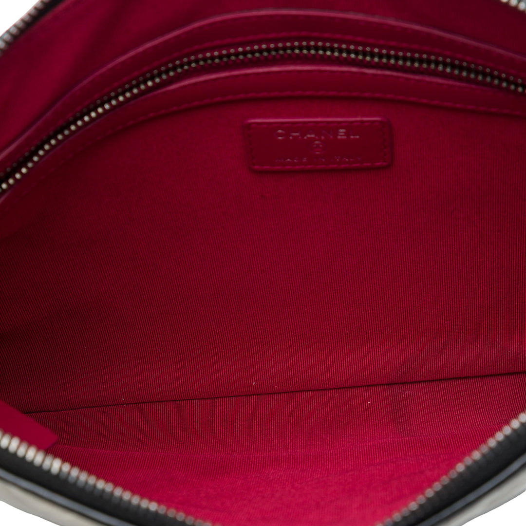 Bicolore Matelassé vieilli Gabrielle O Étui Pochette Moyen Cuir de veau Noir