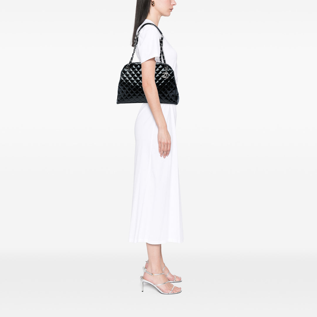 Chanel Sac porté épaule Matelassé Just Mademoiselle bowling Grand Noir – vue 5 – GABY PARIS