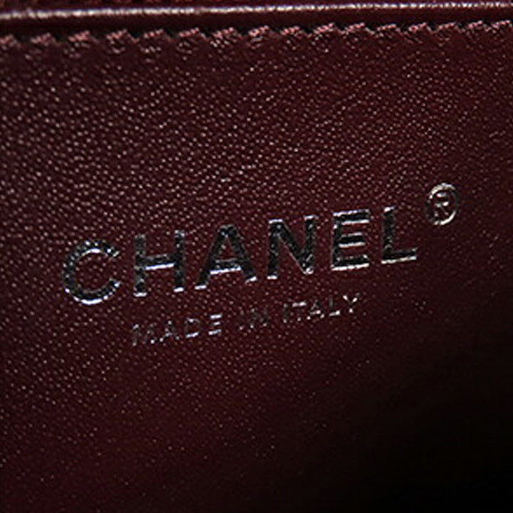 Chanel Medium Caviar CC Filigree Vanity