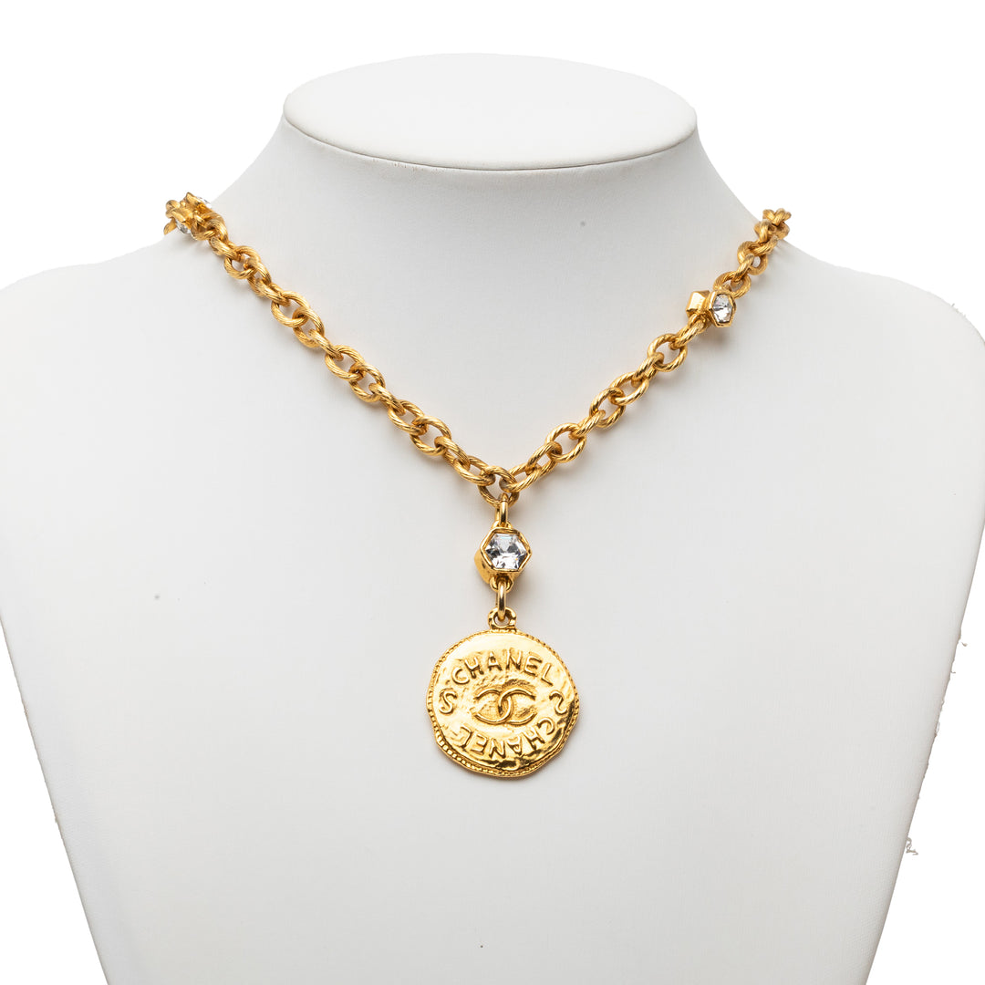 Chanel CC plaqué Strass Medallion Pendant Collier Métal