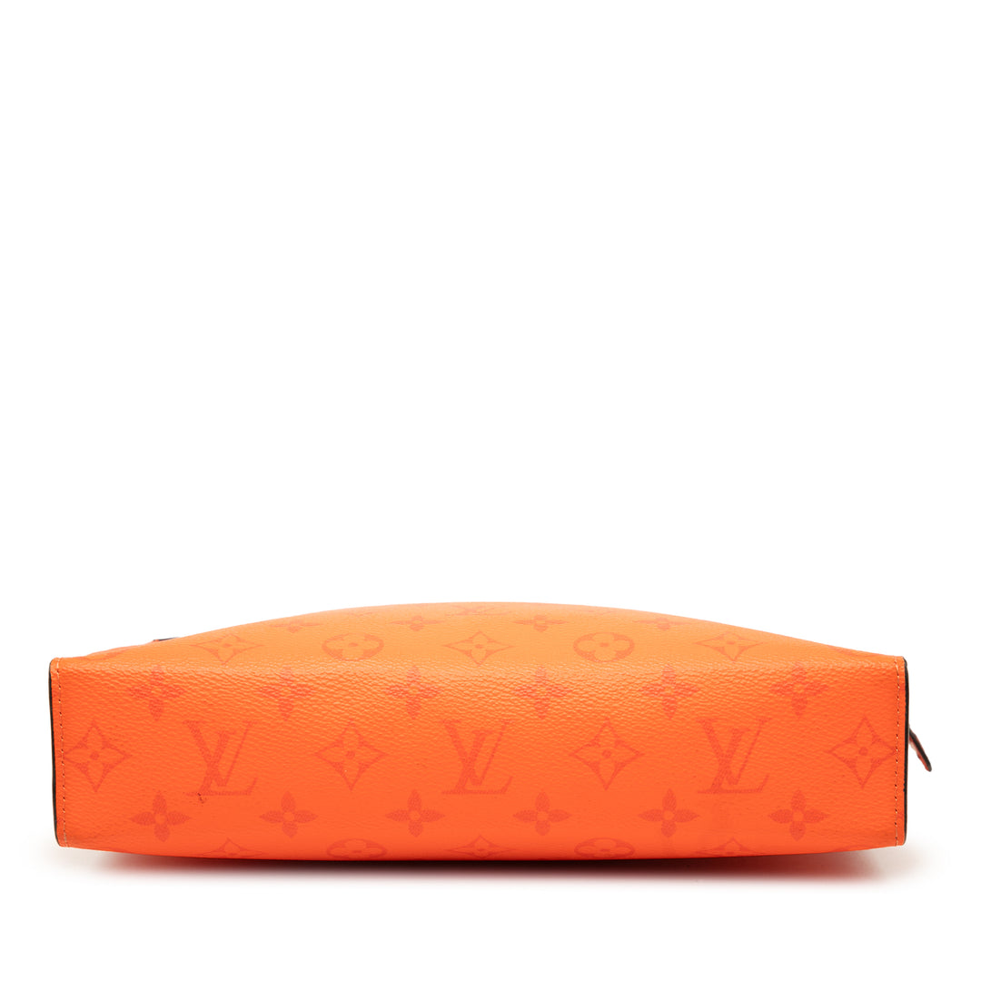 Louis Vuitton Taigarama Pochette Voyage MM Toile Monogram