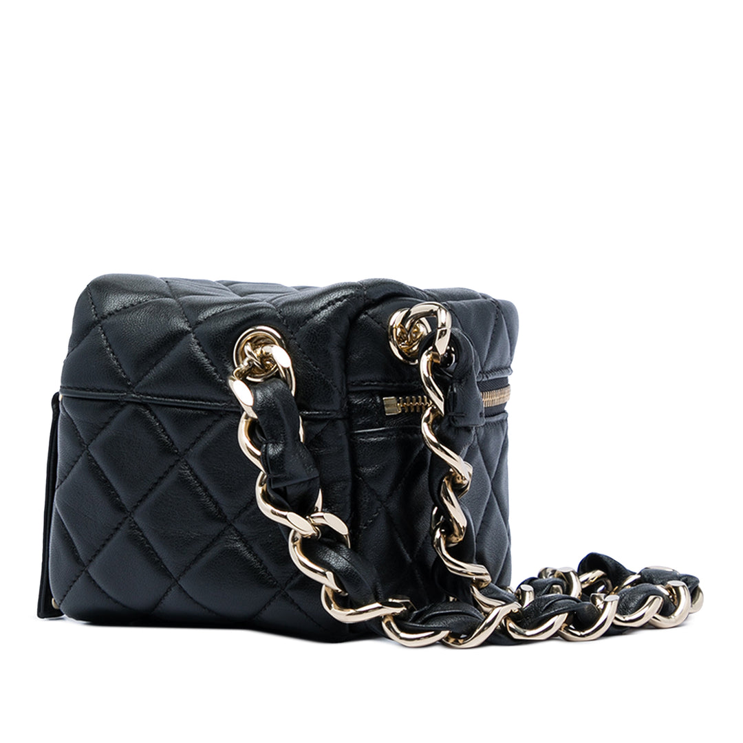 Chanel CC Matelassé Cuir d'agneau Cube Wristlet Vanity