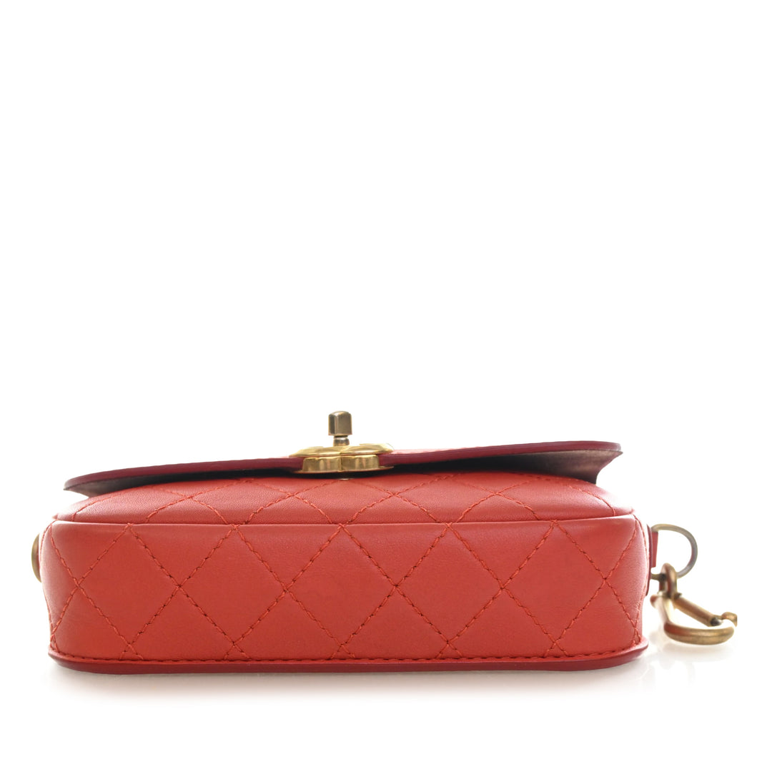 Chanel Matelassé Cuir de veau Multi Pochetteing à rabat et Coin Purse