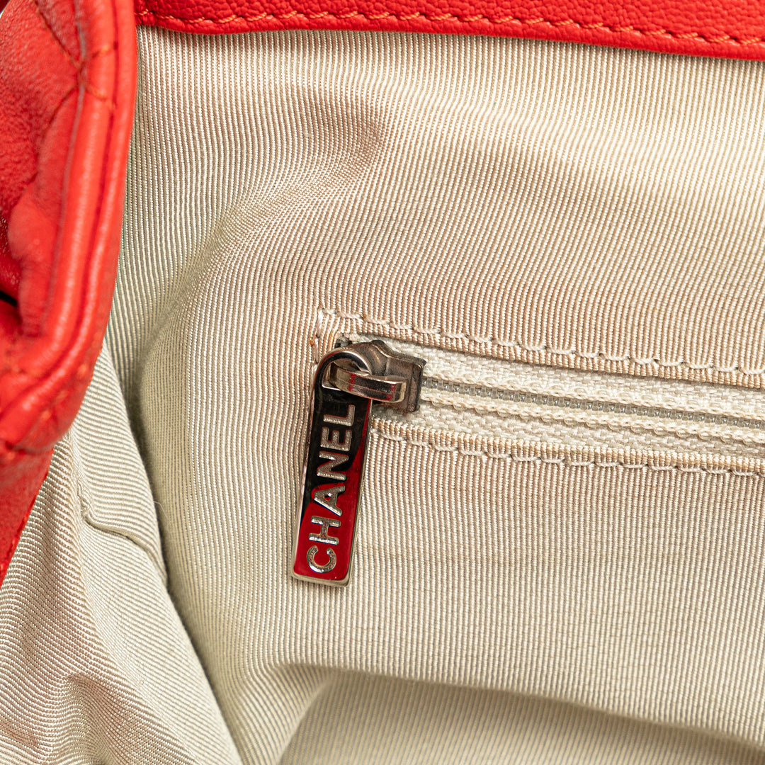 Large Quilted Lambskin Chain Around Flap Red - Gaby Paris