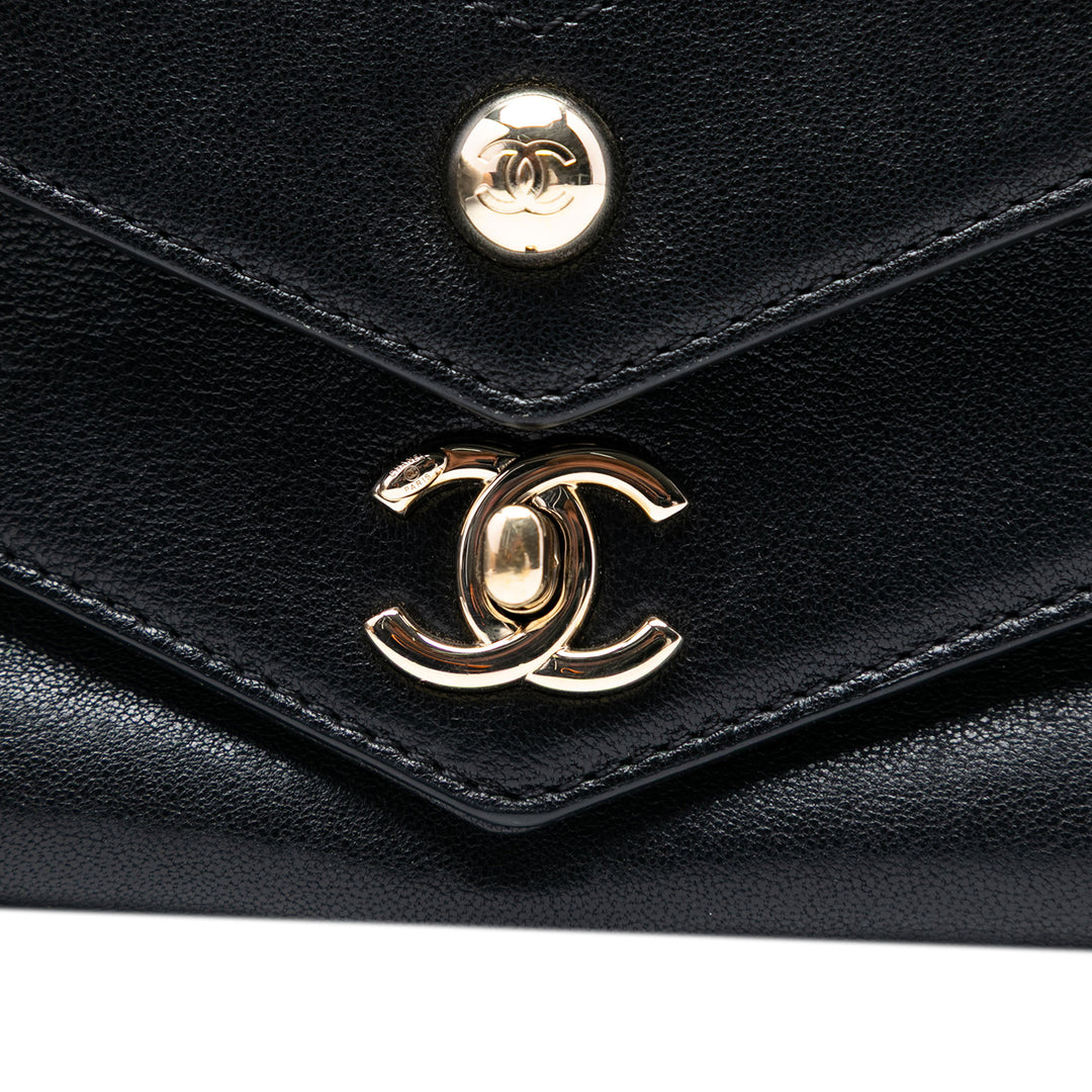 Chanel Mini Matelassé Sheepskin Double Chevron à rabat