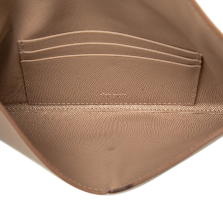 Prada Portefeuille Enveloppe Saffiano Beige – vue 4 – GABY PARIS