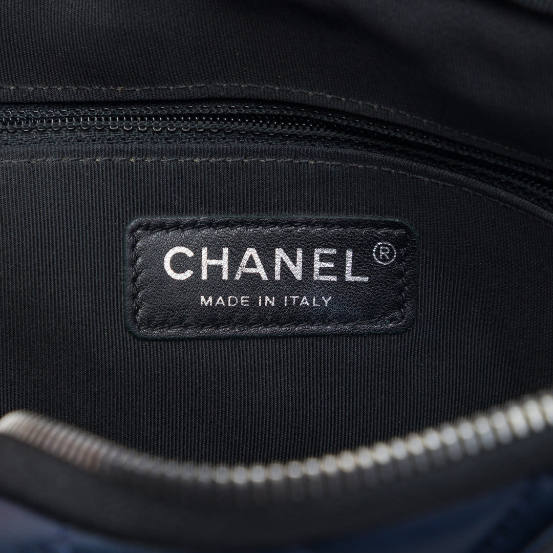 Chanel Matelassé Girl Pochette avec chaîne Petit Cuir d'agneau