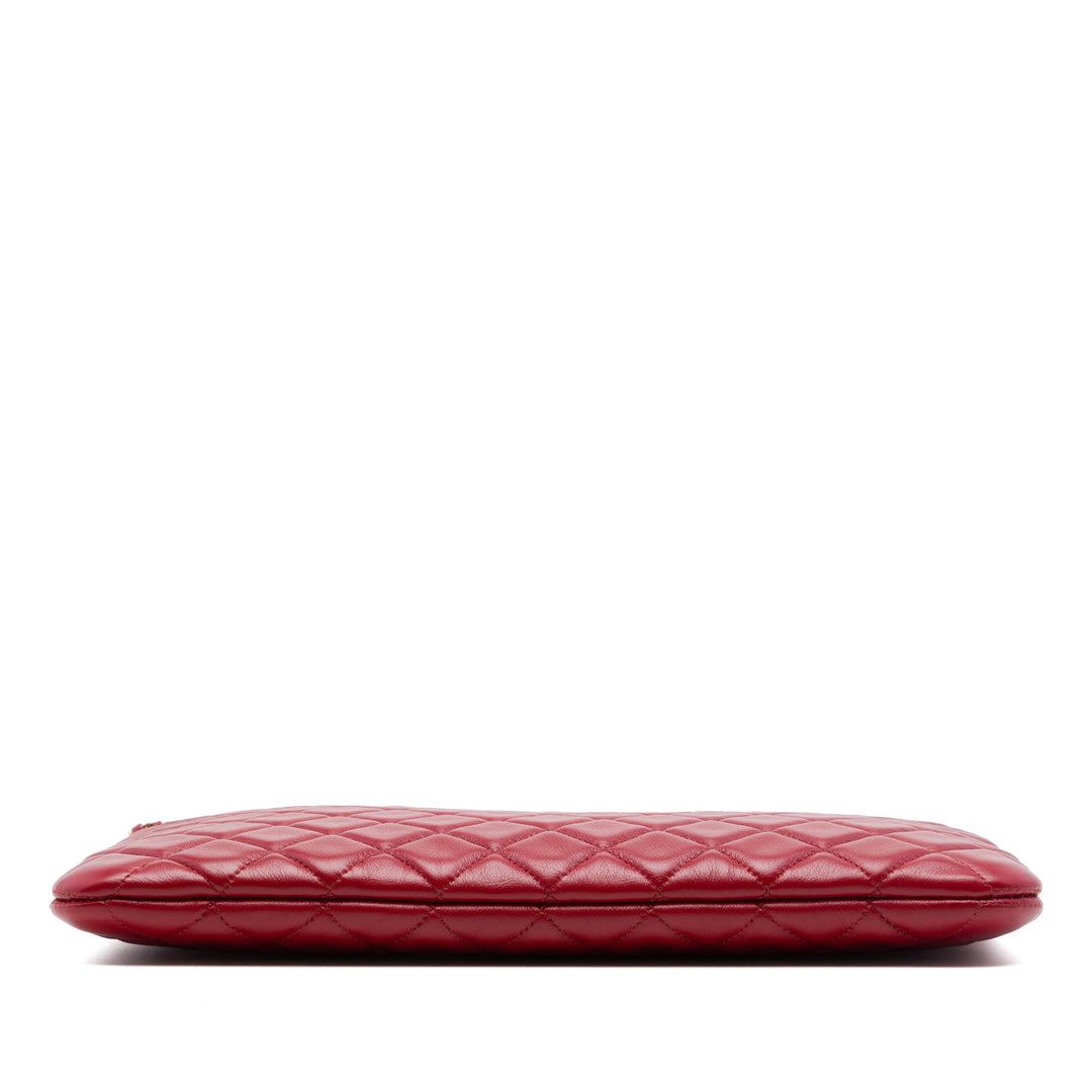 Matelassé Chaîne Boy O Étui Pochette Moyen Cuir d'agneau Rouge