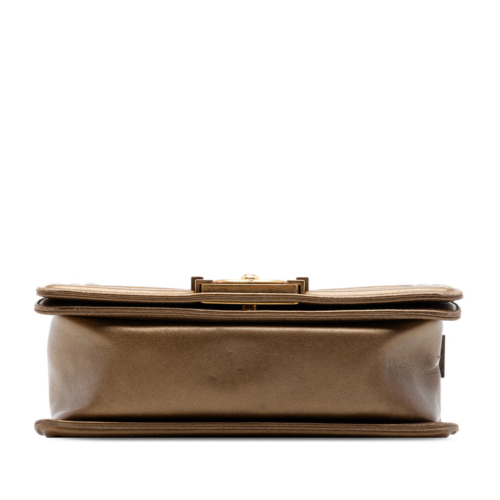 Chanel Small Matelassé Metallic Cuir d’agneau Boy à rabat