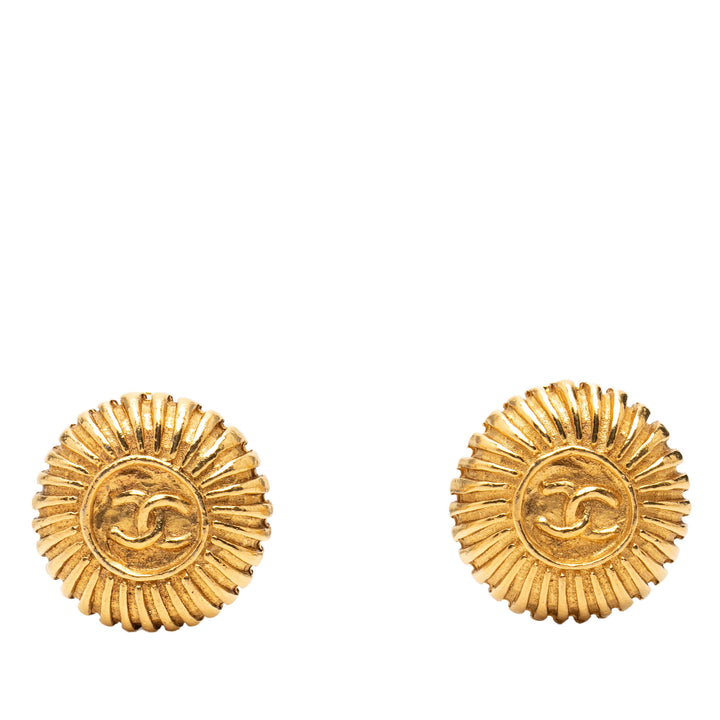 Chanel CC plaqué Rond Clip On Boucles d’oreilles