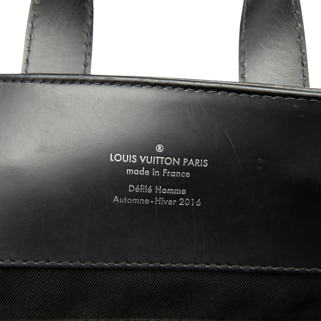 Louis Vuitton Monogram Eclipse Explorer Sac à dos