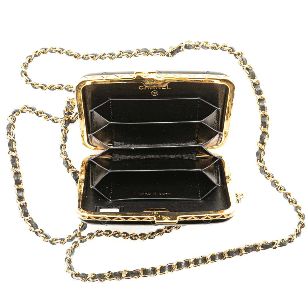 Small Glazed Goatskin Box With Chain Black - Gaby Paris