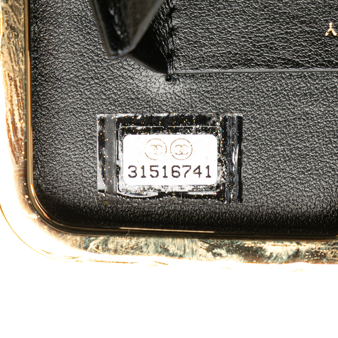Small Glazed Goatskin Box With Chain Black - Gaby Paris