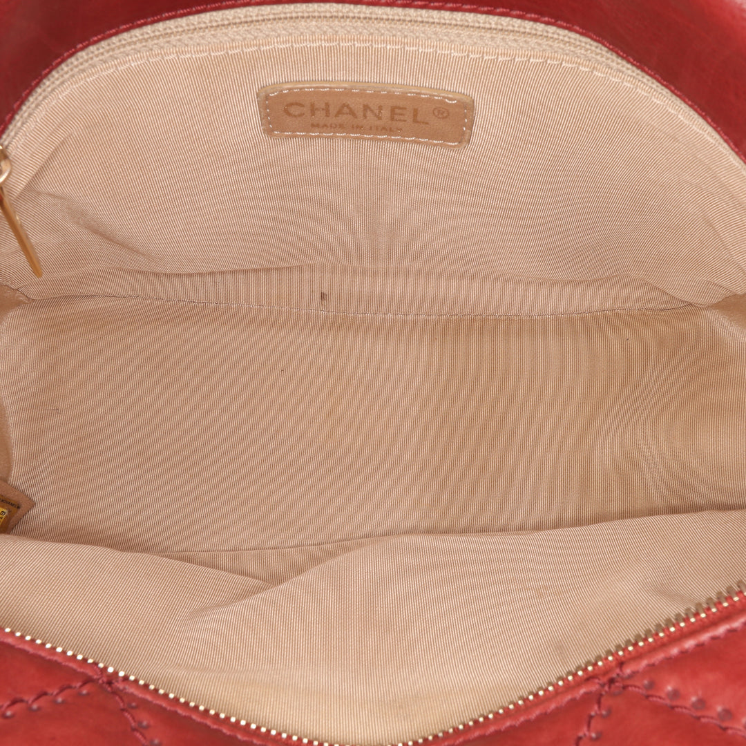 Quilted Calfskin Retro Chain Camera Flap Red - Gaby Paris