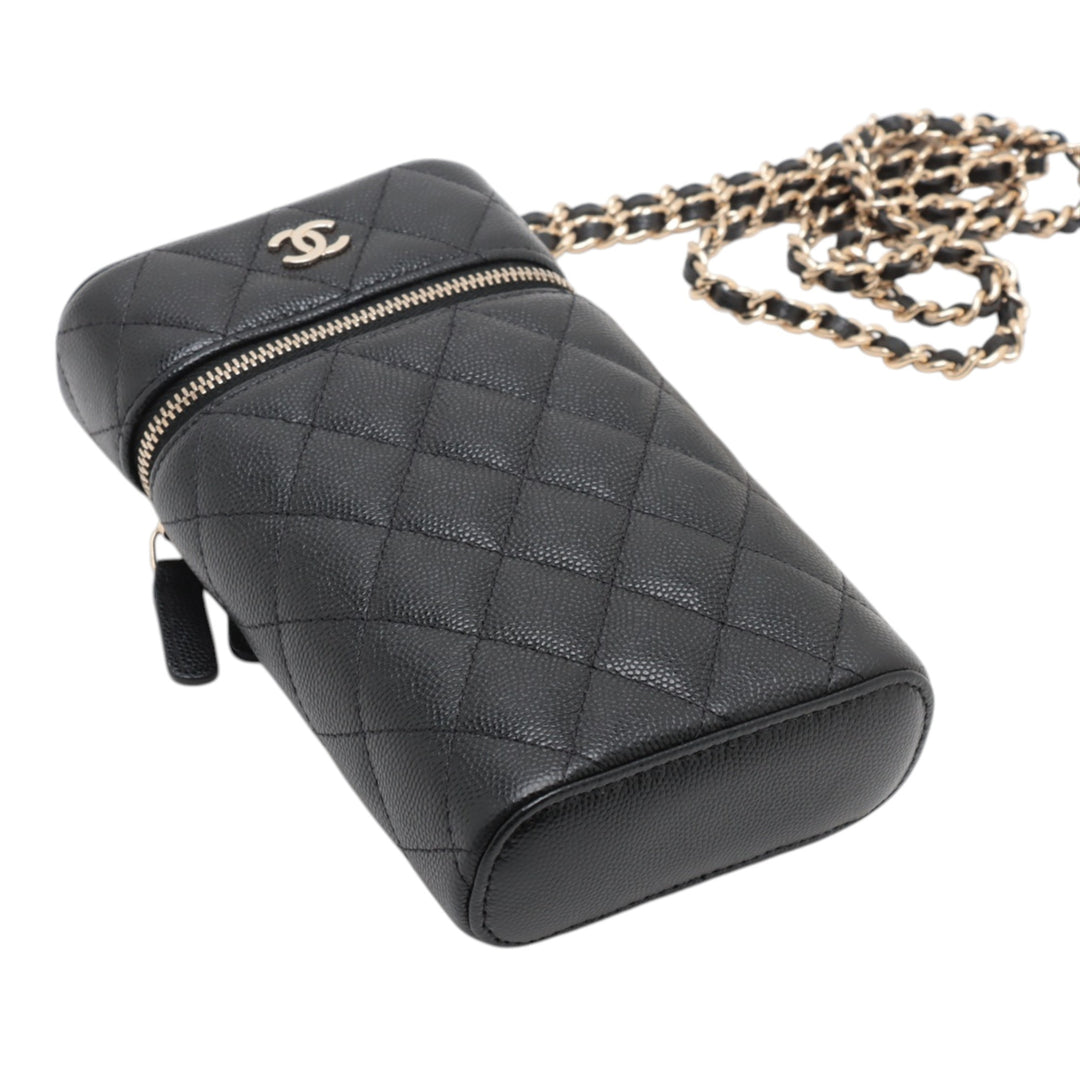 Chanel CC Matelassé Caviar Phone Holder avec chaîne