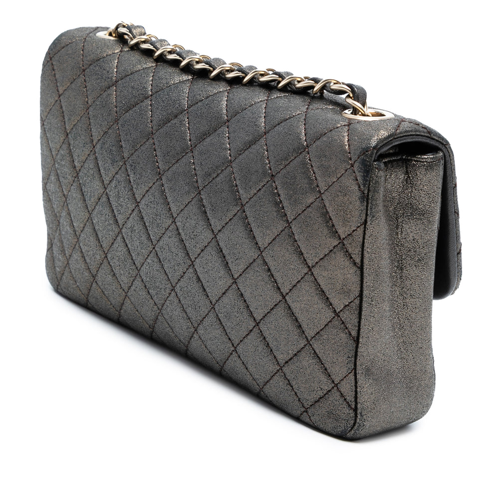 Chanel Small Quilted Iridescent Cuir de veau Crystal Simple rabat Noir – GABY PARIS Authentique