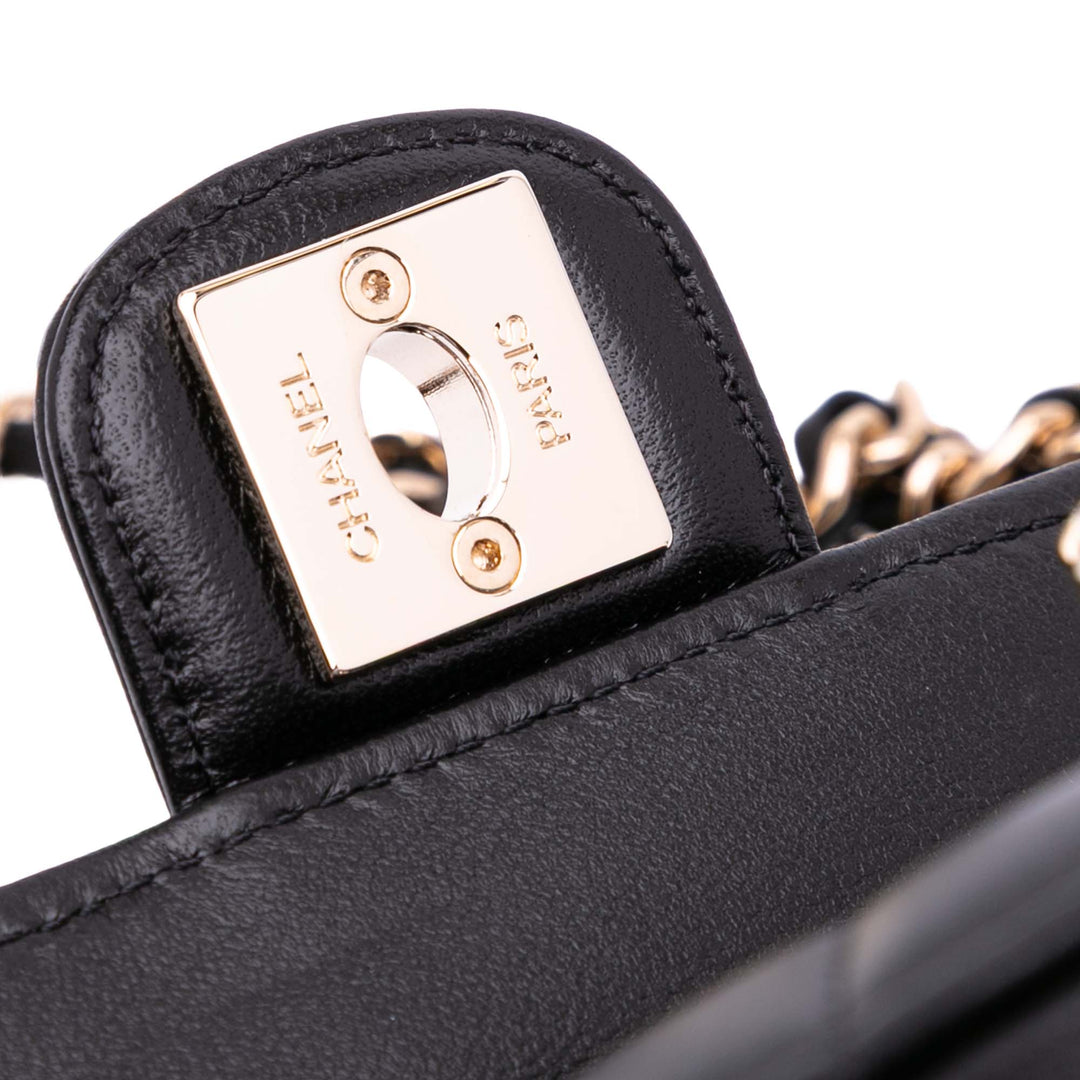 Chanel Mini Cuir d’agneau CC in Love Heart Sac porté croisé