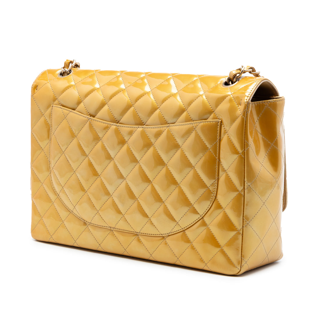 Chanel Maxi Classic Cuir verni Simple rabat