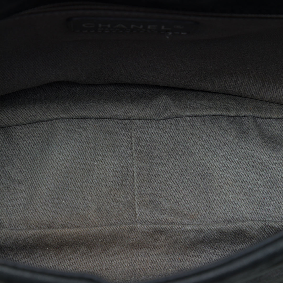 Chanel Iridescent Cuir de veau East Glint à rabat