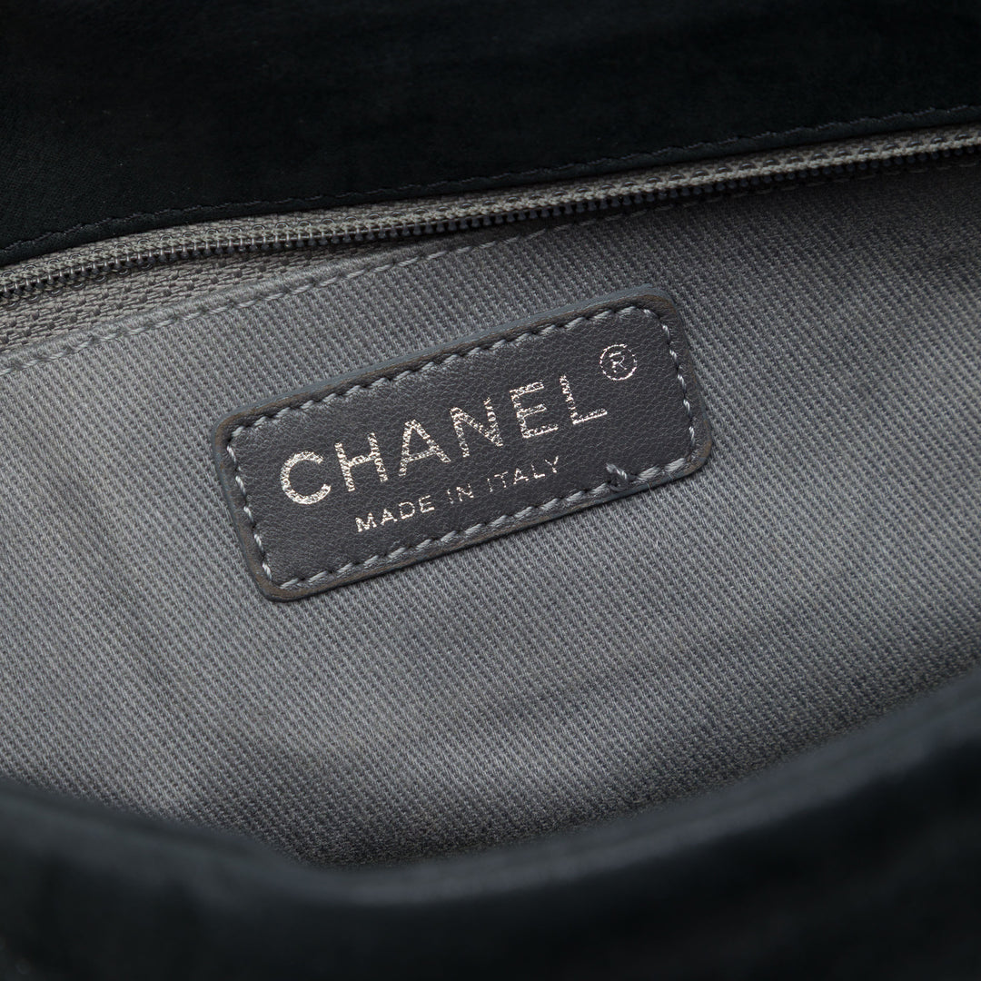 Chanel Iridescent Cuir de veau East Glint à rabat